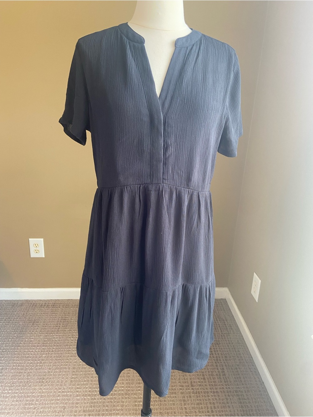 Hurley Black Tiered Rayon Crinkle Mini‎ Dress- XSmall, Summer, Beach, Casual